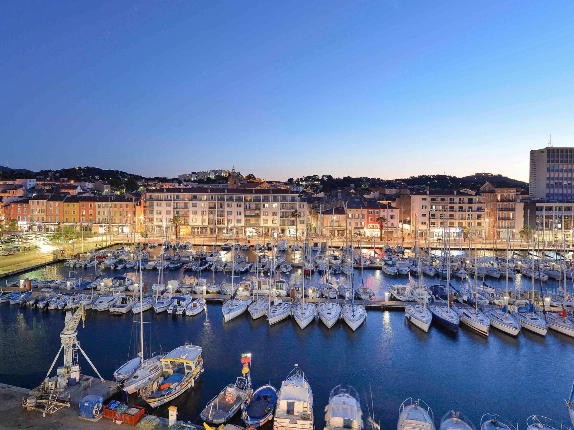 Hotel Mercure Toulon La Seyne-Sur-Mer Buitenkant foto