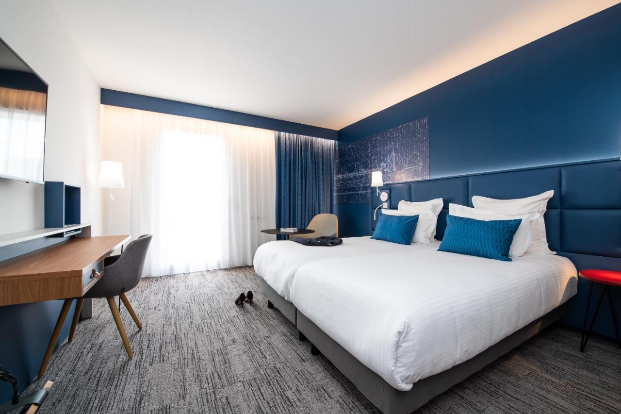 Hotel Mercure Toulon La Seyne-Sur-Mer Buitenkant foto